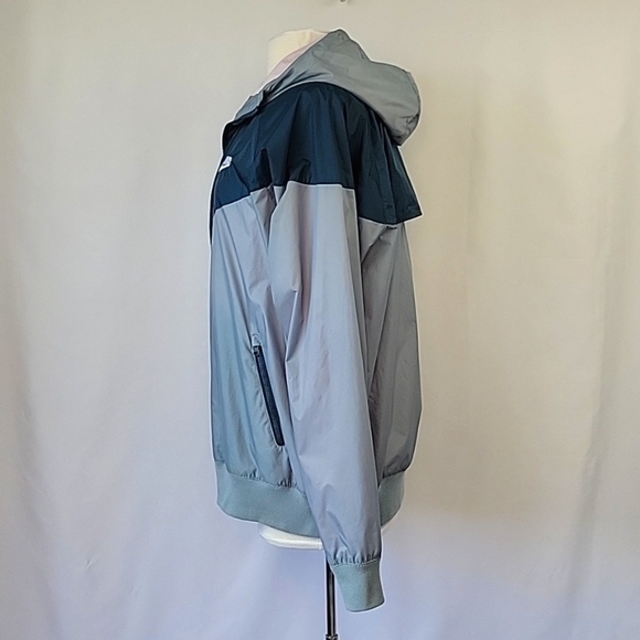 Nike Hooded Windrunner Windbreaker Green Size Medium - Picture 5 of 14